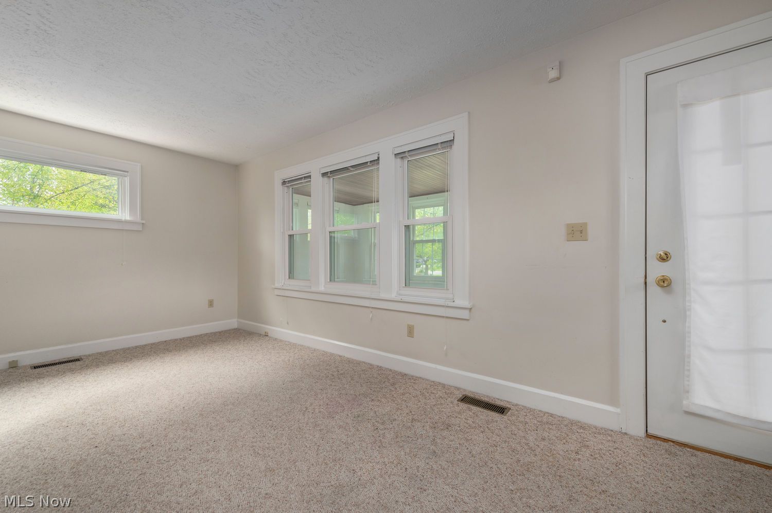 32530 Lake Road Avon Lake OH 44012