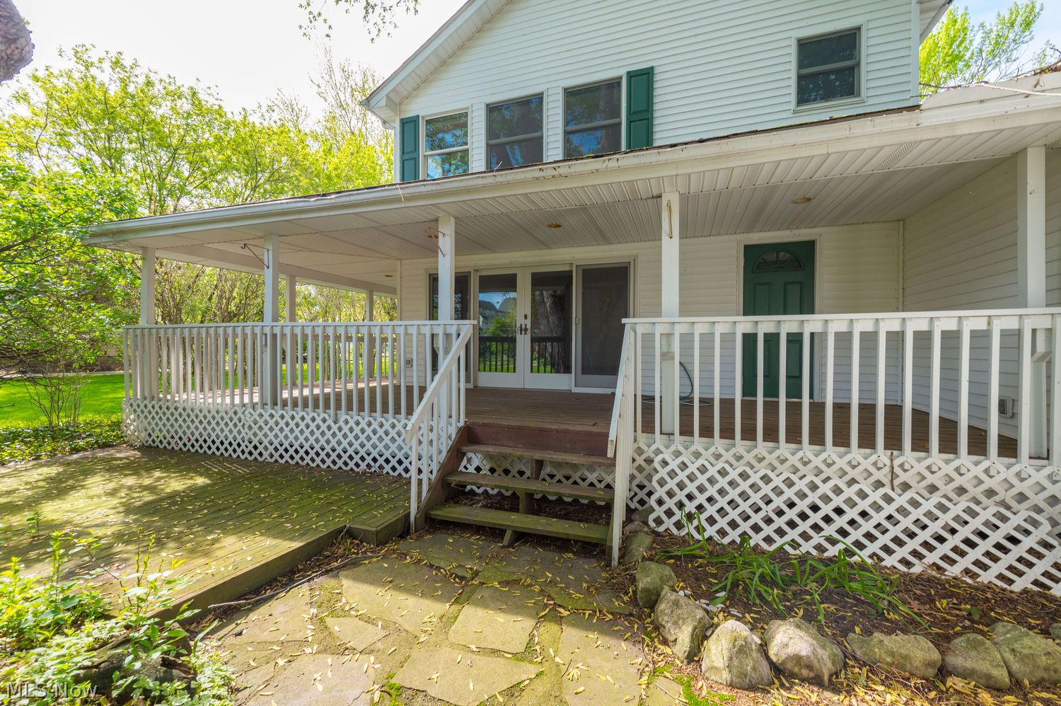 32530 Lake Road Avon Lake OH 44012