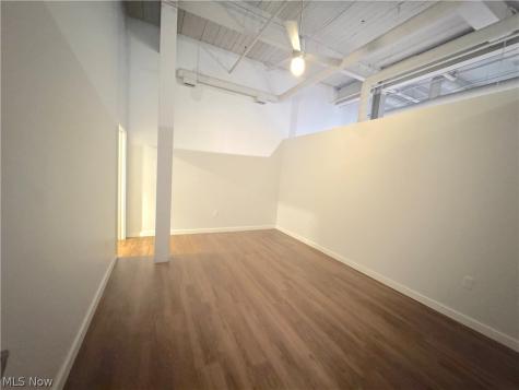 1587 E 31st Street Cleveland OH 44114