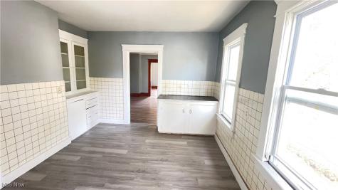 4322 Bush Avenue Cleveland OH 44109