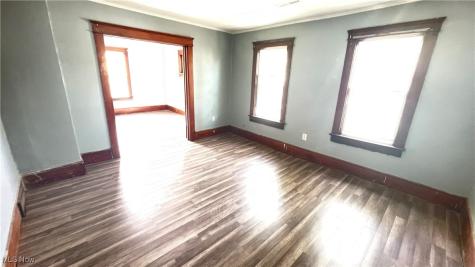 4322 Bush Avenue Cleveland OH 44109