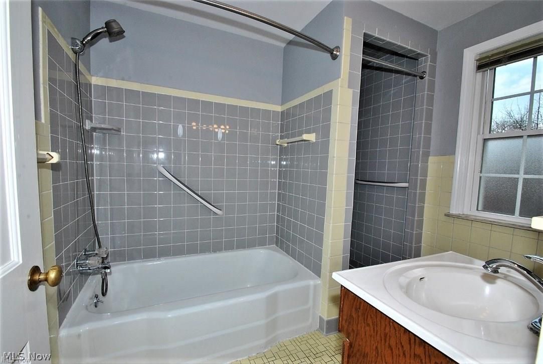 3578 Latimore Road Shaker Heights OH 44122