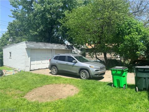 12809 Mccracken Road Garfield Heights OH 44125