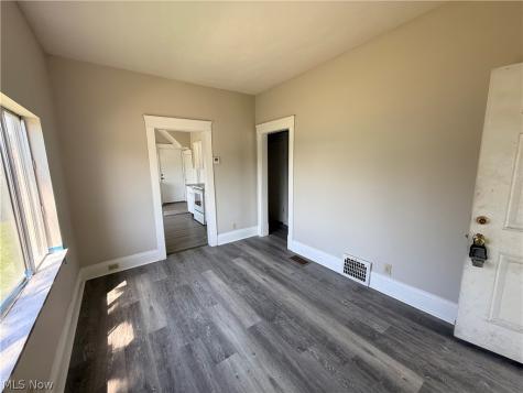 12809 Mccracken Road Garfield Heights OH 44125