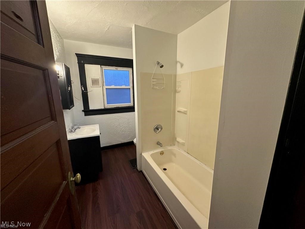 53 S Balch Street Akron OH 44302