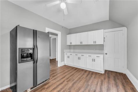 3271 W 43rd Street Cleveland OH 44109