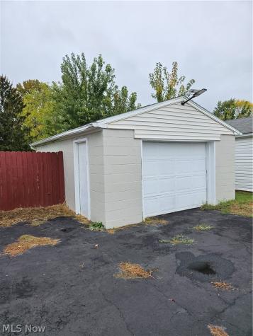1187 Triplett Boulevard Akron OH 44306