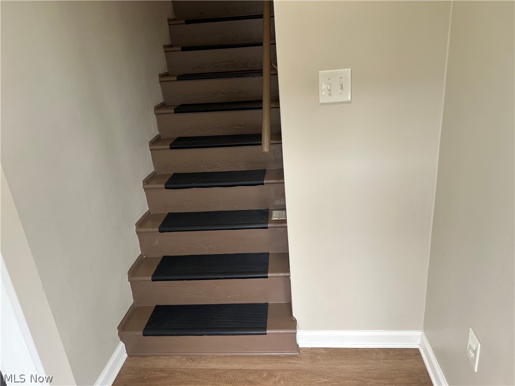 25 S 5th Street Martins Ferry OH 43935