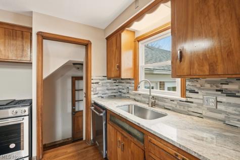 6119 E Sprague Road Independence OH 44131