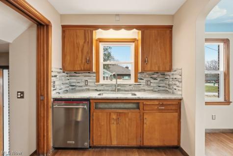 6119 E Sprague Road Independence OH 44131