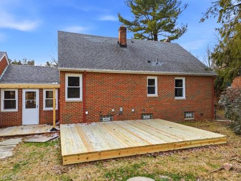 6119 E Sprague Road Independence OH 44131