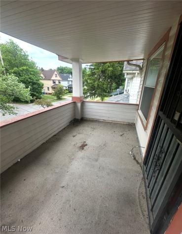 3294 E 105th Street Cleveland OH 44104