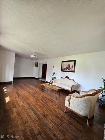 33158 Lakeshore Boulevard Eastlake OH 44095