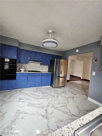 33158 Lakeshore Boulevard Eastlake OH 44095