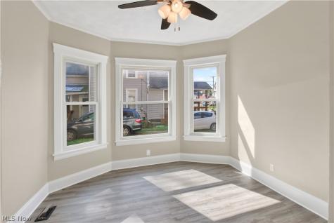 127 4th Street Elyria OH 44035