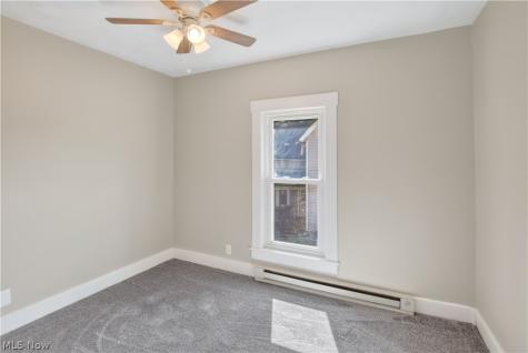 127 4th Street Elyria OH 44035