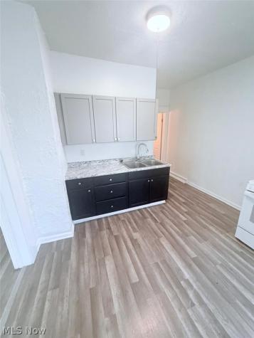 4434 Pearl Road Cleveland OH 44109