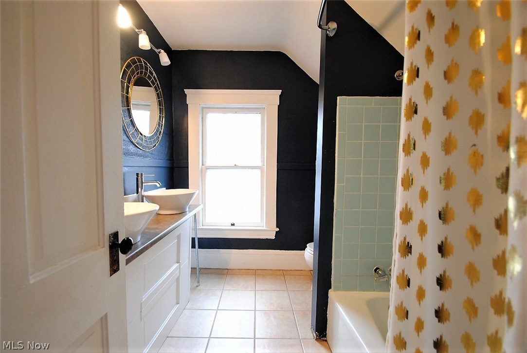 168 North Street Chagrin Falls OH 44022