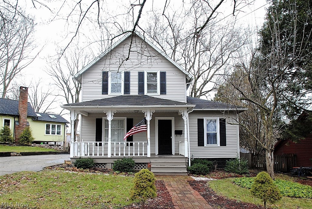 168 North Street Chagrin Falls OH 44022