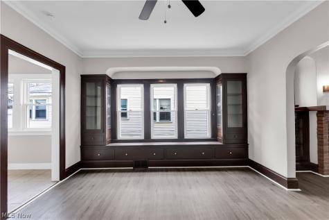 10106 Greenview Avenue Garfield Heights OH 44125