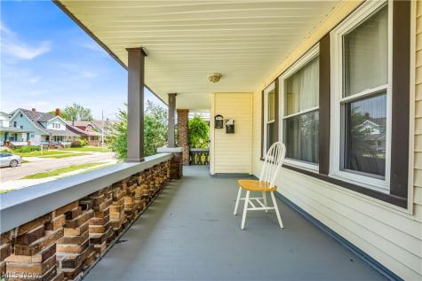 10106 Greenview Avenue Garfield Heights OH 44125