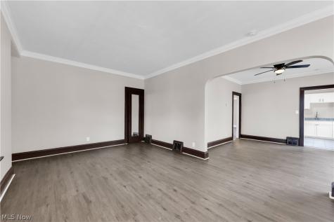 10106 Greenview Avenue Garfield Heights OH 44125