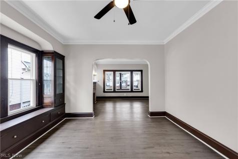 10106 Greenview Avenue Garfield Heights OH 44125