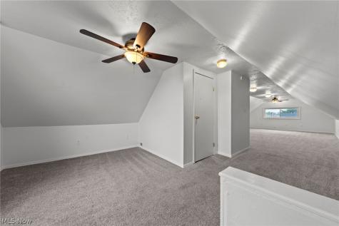 2056 Wascana Avenue Lakewood OH 44107