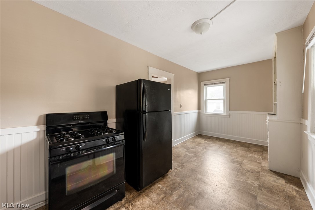 1235 Donald Avenue Lakewood OH 44107