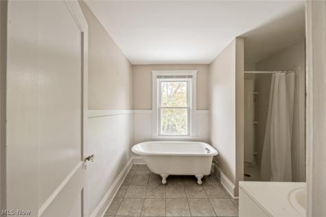 1235 Donald Avenue Lakewood OH 44107