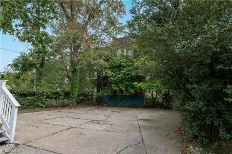 1235 Donald Avenue Lakewood OH 44107