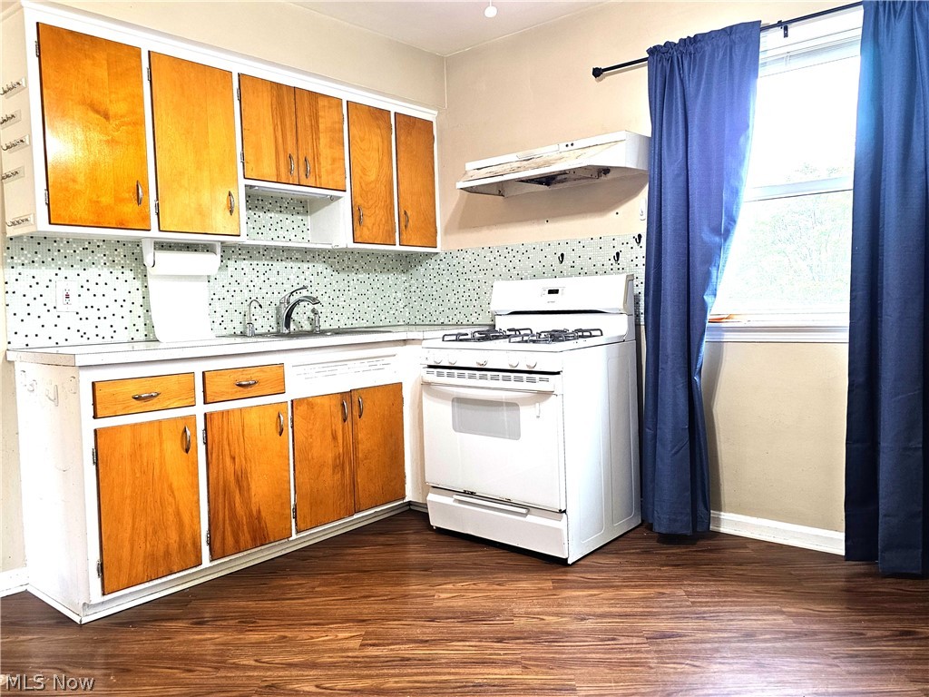 4032 Ridge Road Brooklyn OH 44144