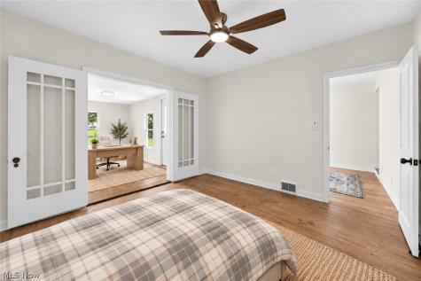 208 Sunset Road Avon Lake OH 44012