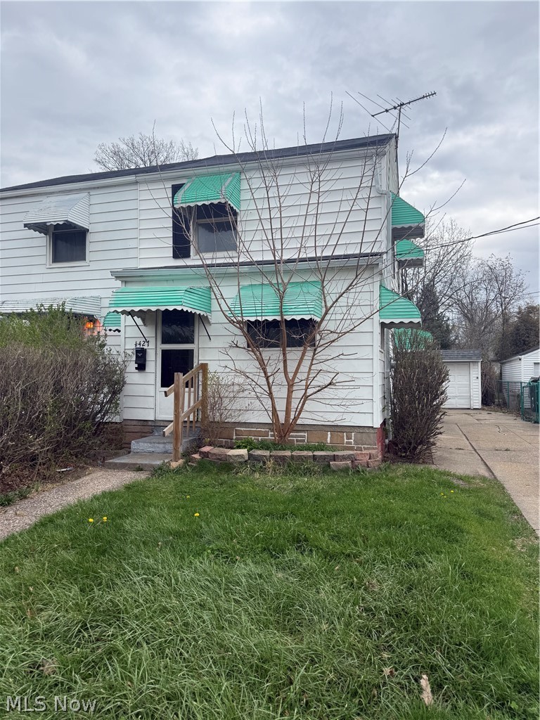 1427 E 252nd Street Euclid OH 44117