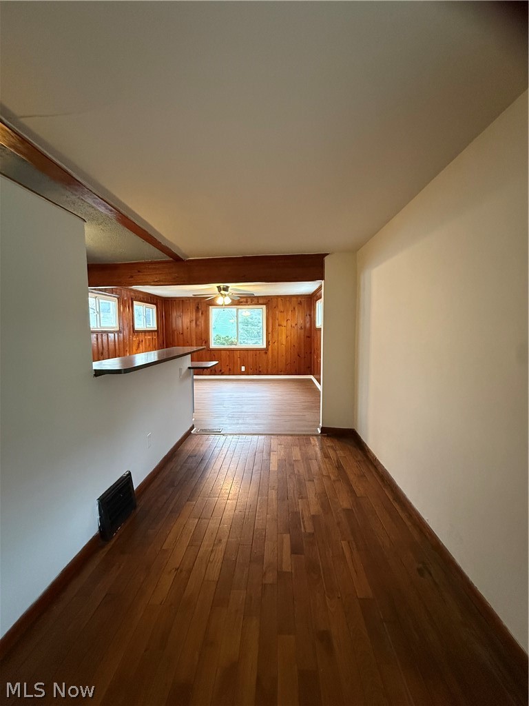1427 E 252nd Street Euclid OH 44117