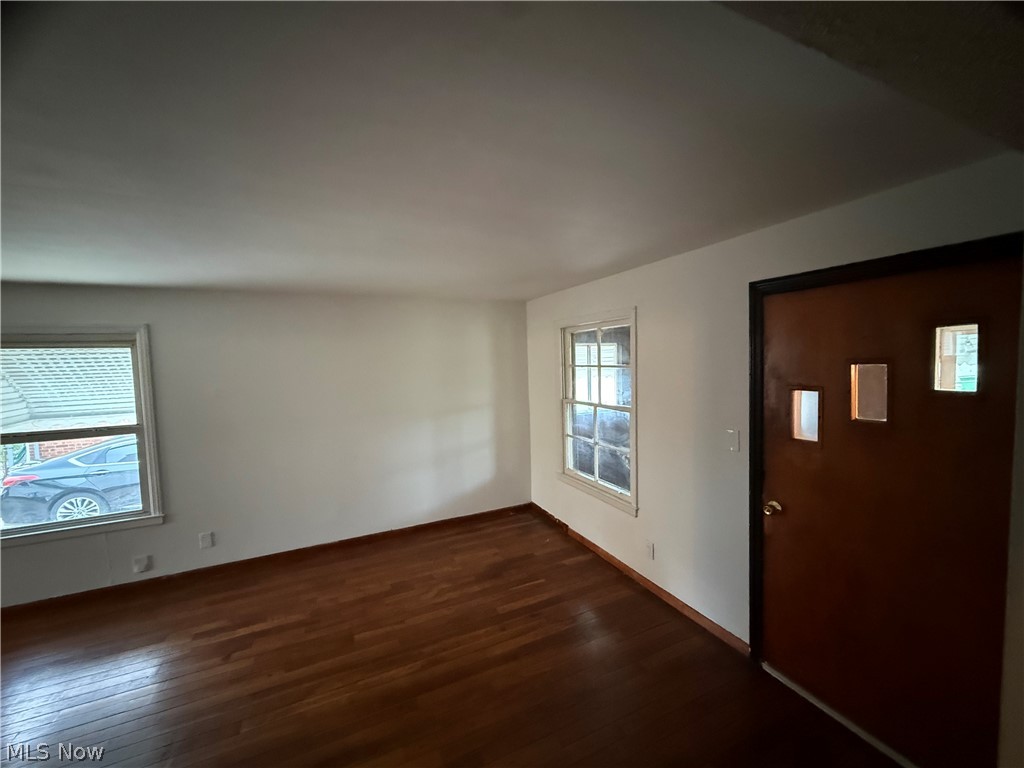 1427 E 252nd Street Euclid OH 44117