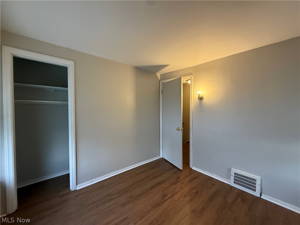 1427 E 252nd Street Euclid OH 44117