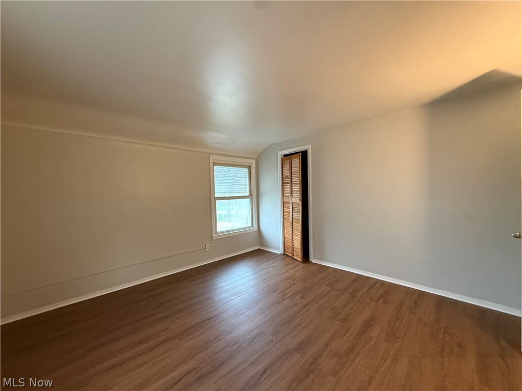 1427 E 252nd Street Euclid OH 44117