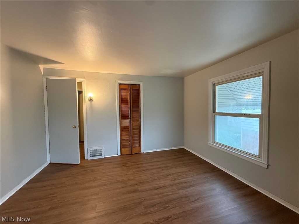 1427 E 252nd Street Euclid OH 44117