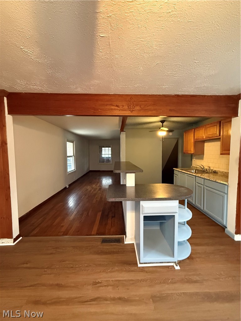 1427 E 252nd Street Euclid OH 44117