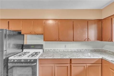 1143 Santee Avenue Akron OH 44306
