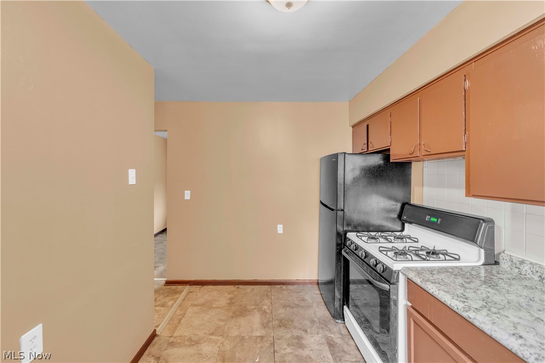 1143 Santee Avenue Akron OH 44306
