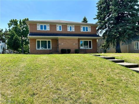 17914 Chagrin Boulevard Shaker Heights OH 44122