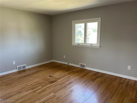 17914 Chagrin Boulevard Shaker Heights OH 44122