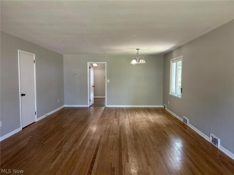 17914 Chagrin Boulevard Shaker Heights OH 44122