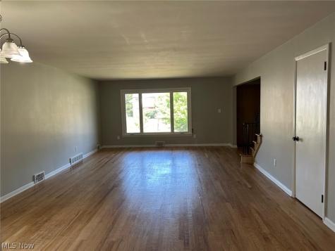 17914 Chagrin Boulevard Shaker Heights OH 44122