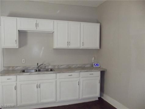 2624 E 112th Street Cleveland OH 44104