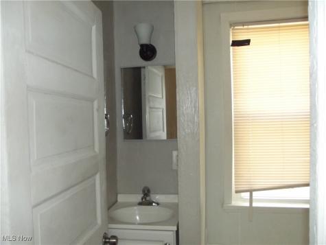 2624 E 112th Street Cleveland OH 44104