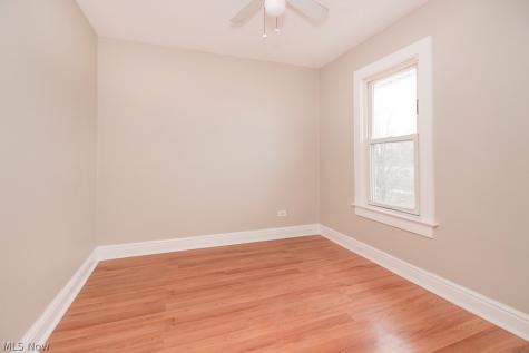 19211 Shawnee Avenue Cleveland OH 44119