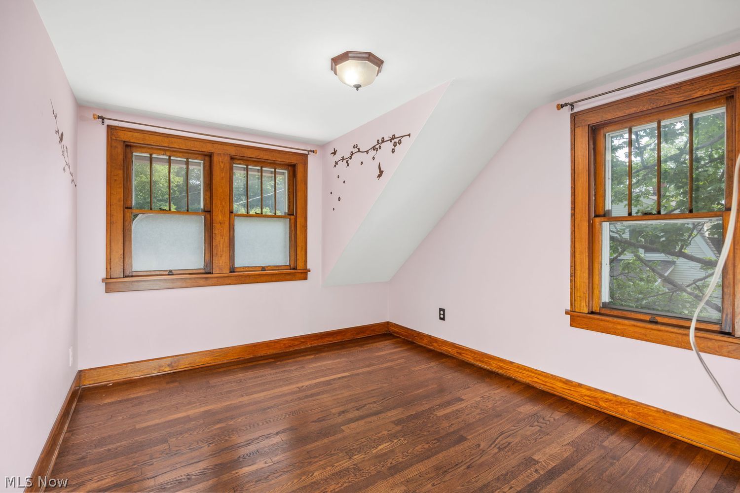 14 Hall Street Chagrin Falls OH 44022